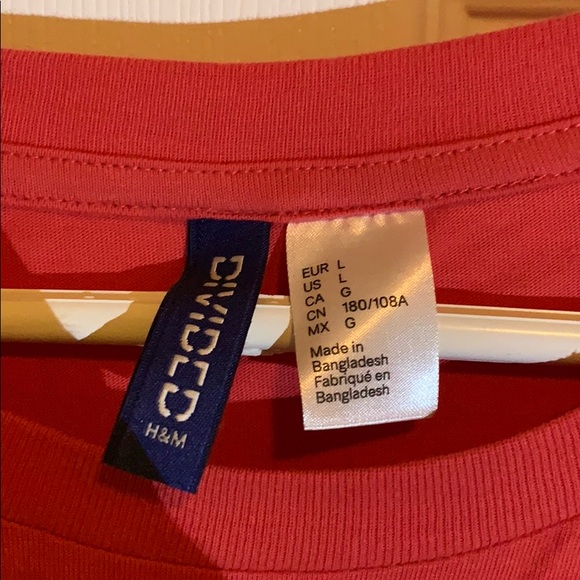 H&M t-shirt - Picture 2 of 3